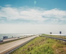 Met trein of auto naar de Randstad?